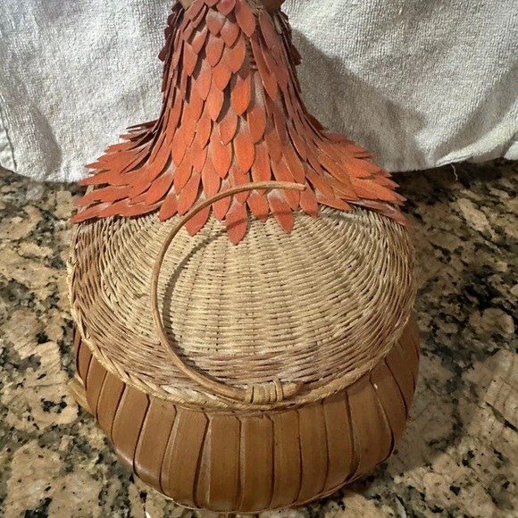 Vintage Shanghai Handicrafts Woven Wicker Wooden Foo Dog Red Lion Basket - Picture 4 of 16